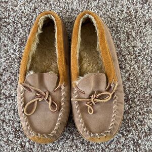 LL Bean Wicked Good Kids Moccasin Slippers size 5